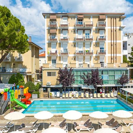 רימיני Lotus Hotel All Inclusive & Spiaggia מראה חיצוני תמונה